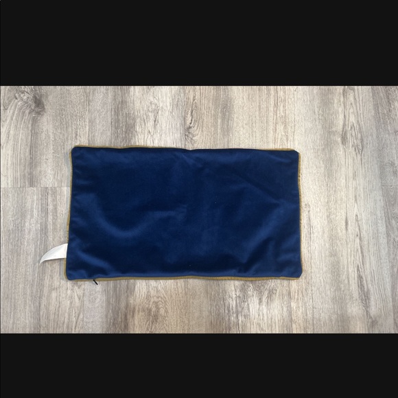 Decorative pillow case - Picture 3 of 3